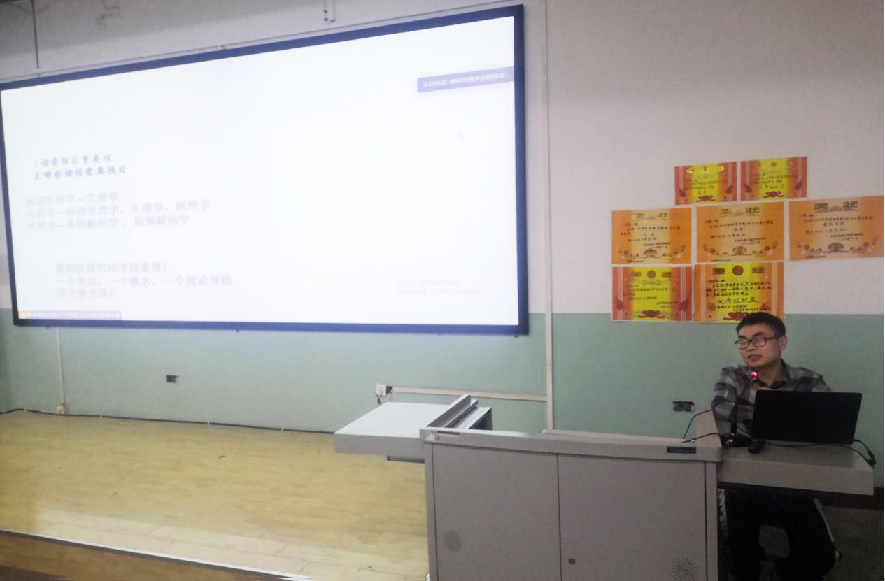 0db99fabe06f4d6bb640649bd165ccf8.jpg 0db99fabe06f4d6bb640649bd165ccf8.jpg